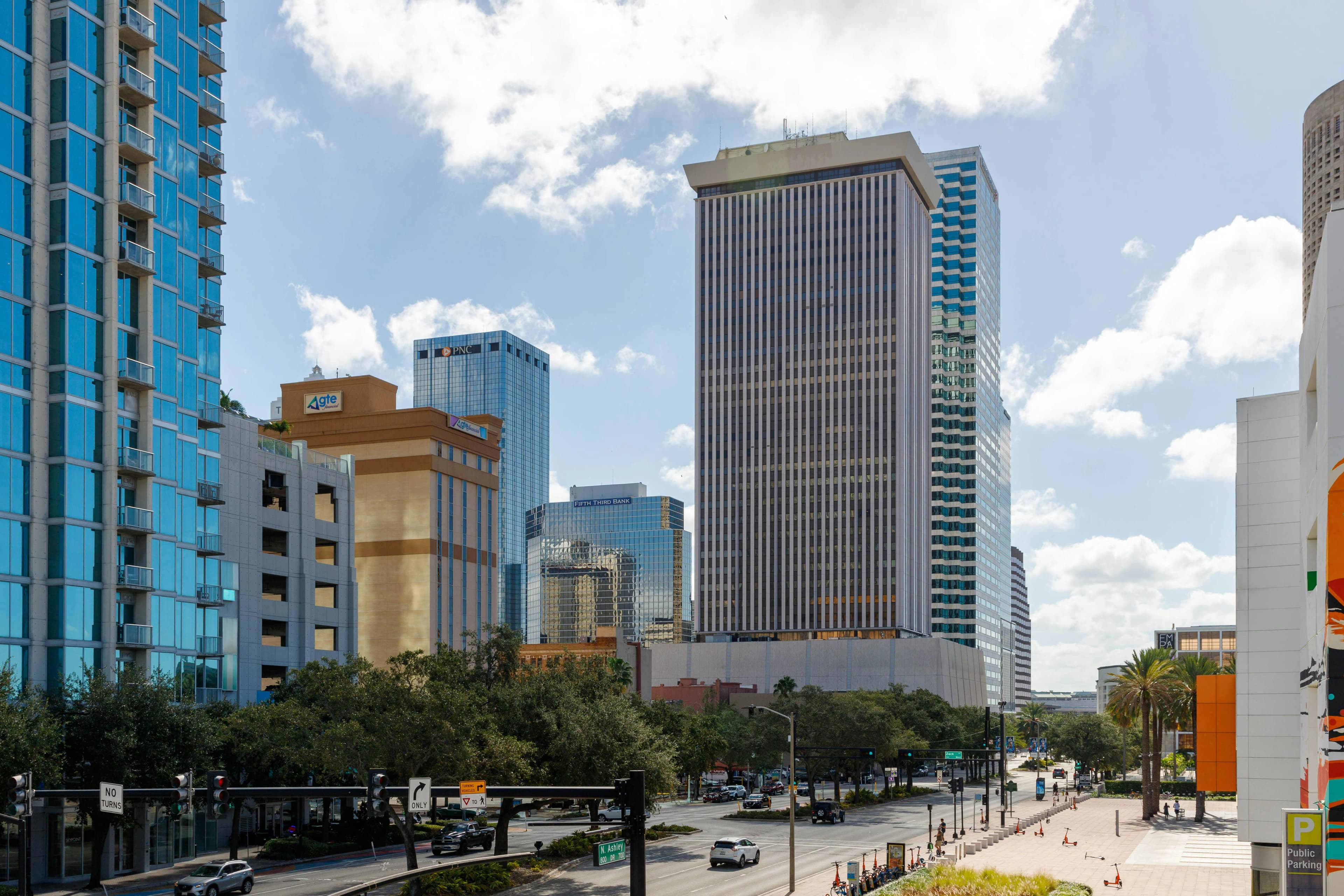 Tampa skyline
